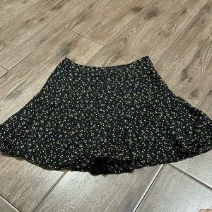 Nektar clothing floral print ruffle hem mini skirt